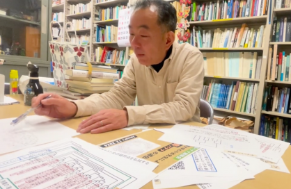 小谷先生が島バナナの遺伝子分析結果を解説している様子