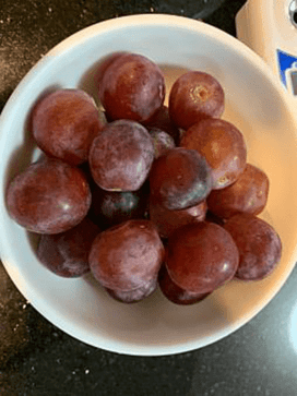 島バナナと比較するためブドウの糖度を測る