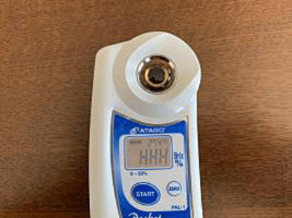 島バナナの糖度と比較するためはちみつの糖度を測った