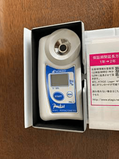 島バナナの糖度を測るための糖度計