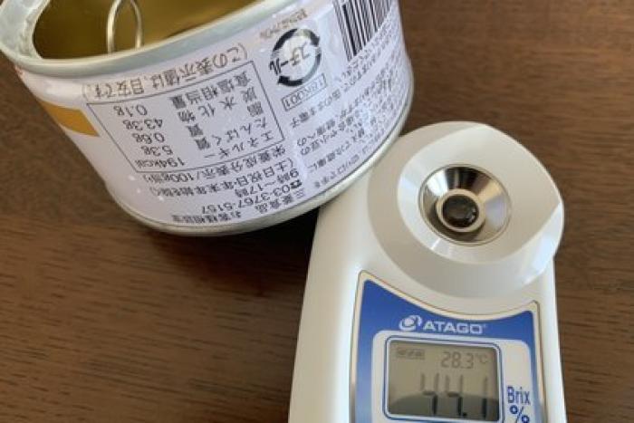 糖度を計測. 3／あずき 44.1・はちみつ HHH・コーヒー 1.4　