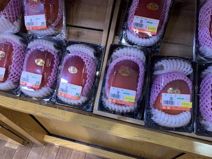 銀座の沖縄物産わしたショップのマンゴー